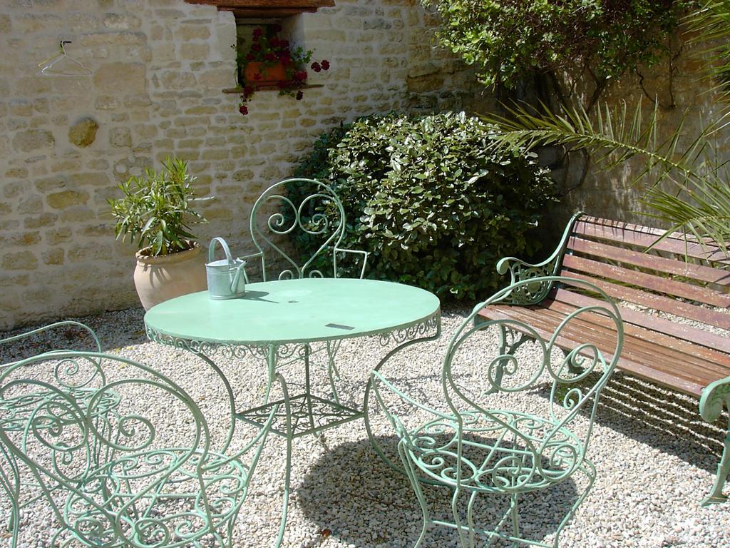 Les Jardins Saint Leonard Thaire Bagian luar foto